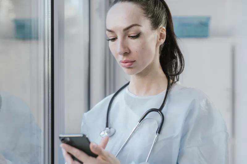 ER Bills, Wait Times, and Red Flags: How to Actually Know Where to Go When You Feel Awful